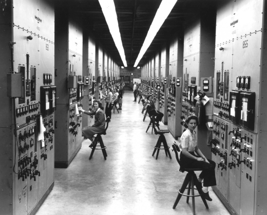 Calculatrices humaines : les calutrons girls
